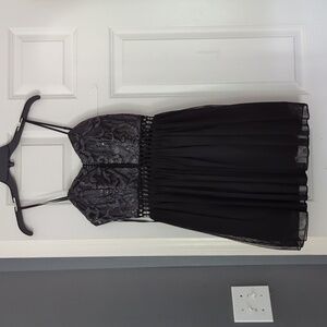 Black sparkly tool formal dress
